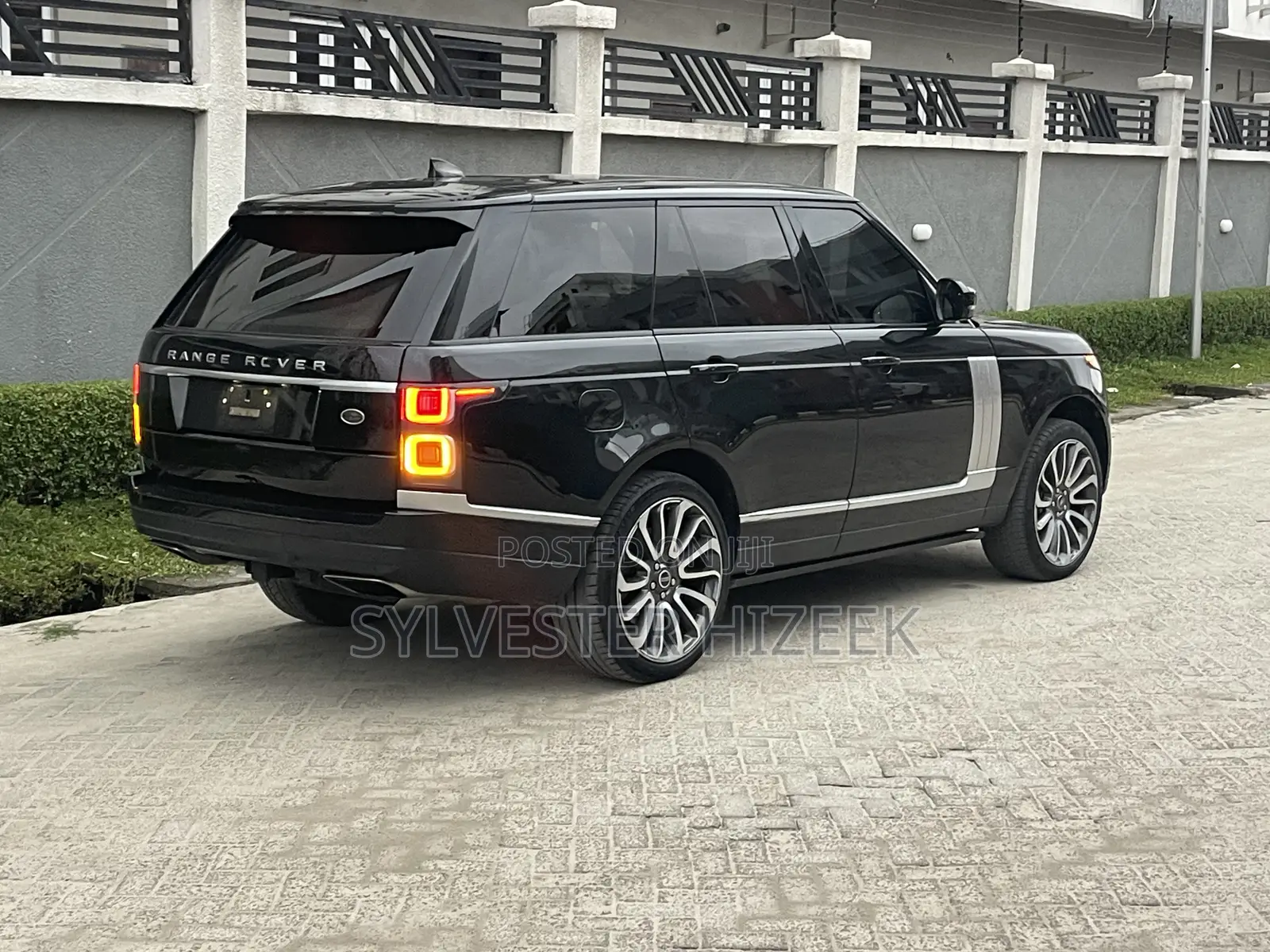 Land Rover Range Rover Vogue 2017 Black