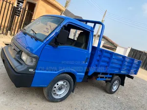 Mazda E2000 2012 Blue