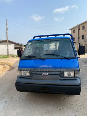 Mazda E2000 2012 Blue