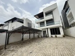 5bdrm Duplex in Maitama for sale