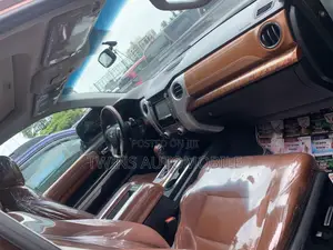 Toyota Tundra 2018 Brown