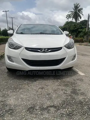 Hyundai Elantra 2011 White