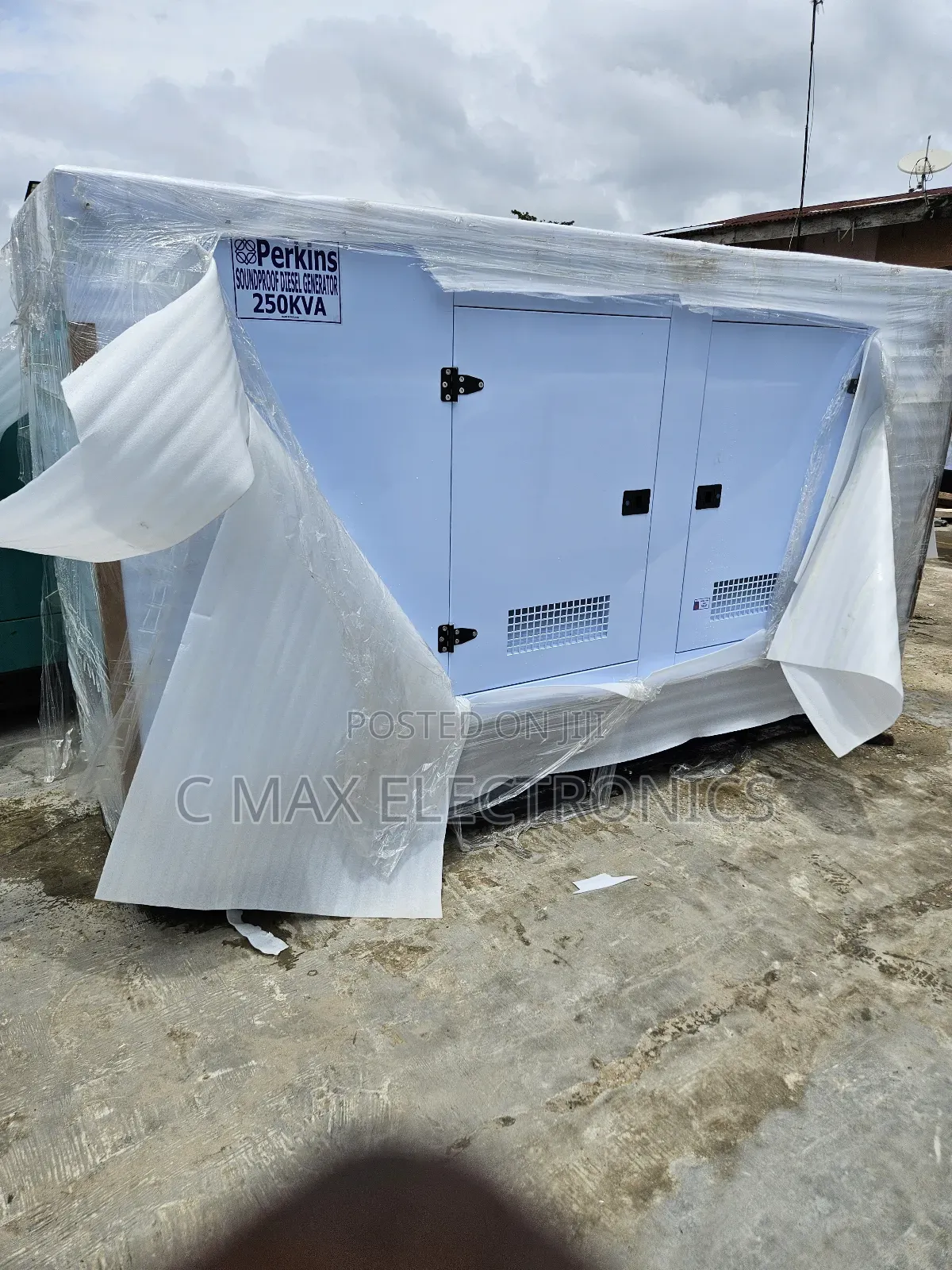 Perkins 250kva Diesel Soundproof Generator Available