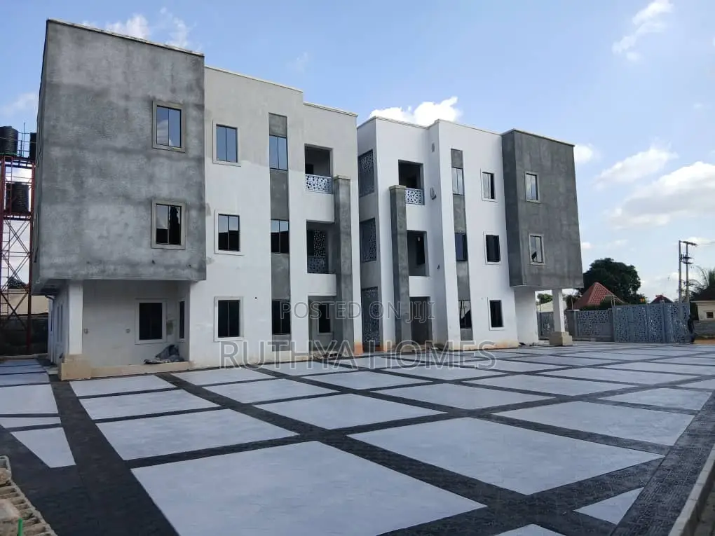 5bedroom Semidetatched Duplex With Bq