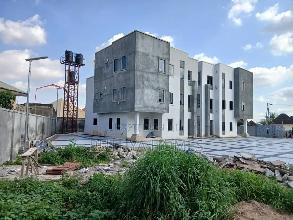 5bedroom Semidetatched Duplex With Bq