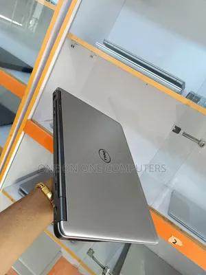 Laptop Dell Latitude 7440 12GB Intel Core i7 SSD 512GB