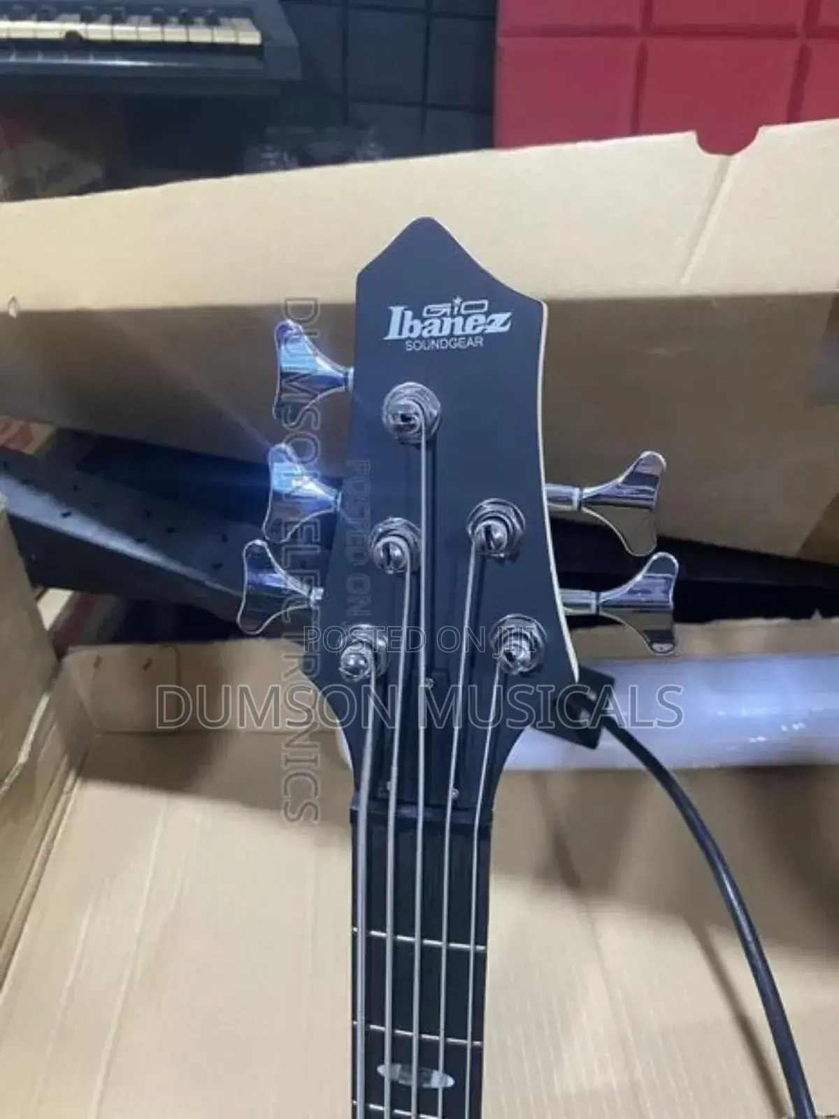 Ibanez Soundgear 5 Strings Active Guitar