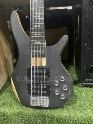 Ibanez Soundgear 5 Strings Active Guitar