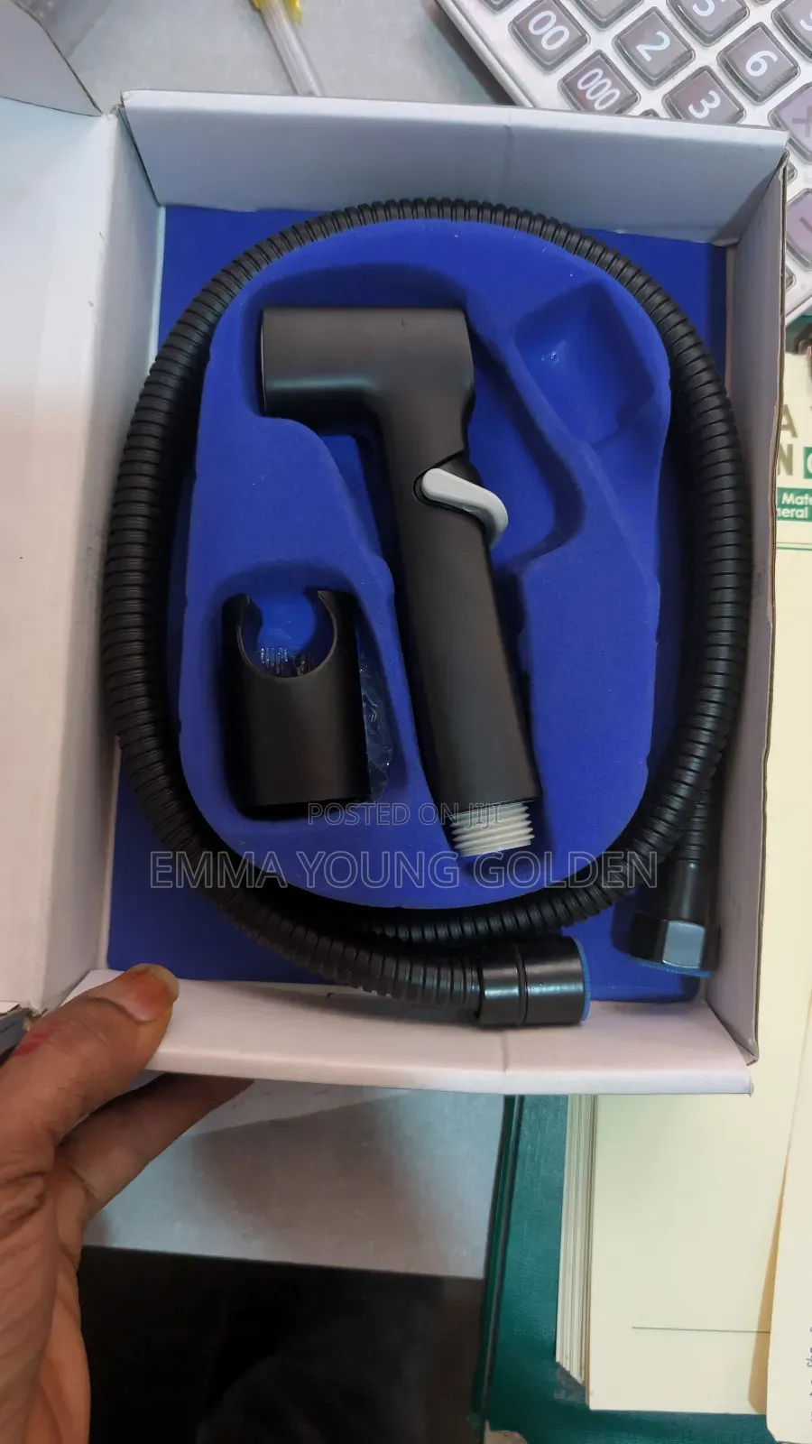 Esca Black Pressing Shower