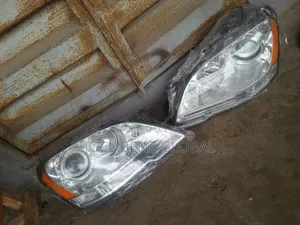 Ml350 2010 Set of Headlight