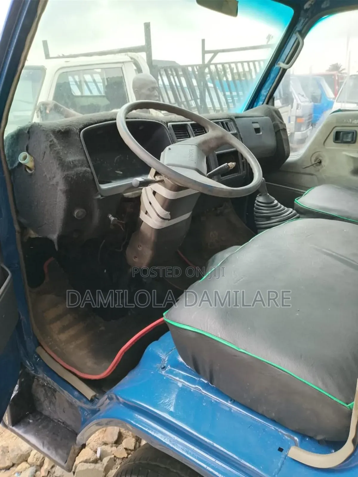 Toyota HiAce 2015 Blue