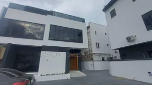 Furnished 5bdrm Duplex in Lekki Phase 1 for sale