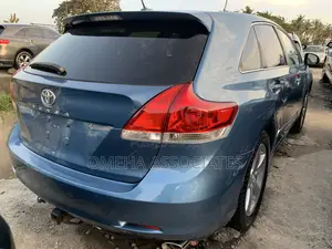 Toyota Venza AWD 2011 Blue
