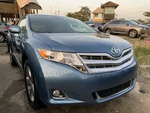 Toyota Venza AWD 2011 Blue