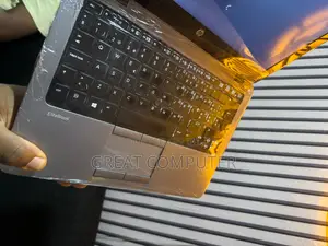 New Laptop HP EliteBook 820 4GB Intel Core I5 HDD 320GB