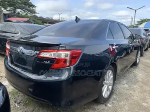 Toyota Camry XLE 4dr Sedan (3.5L 6cyl 6A) 2014 Black
