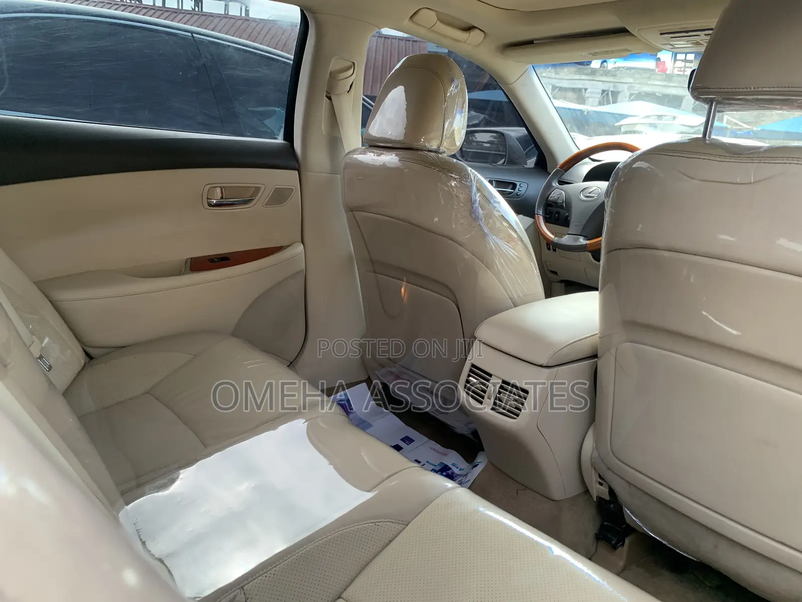 Lexus ES 350 2011 Gold