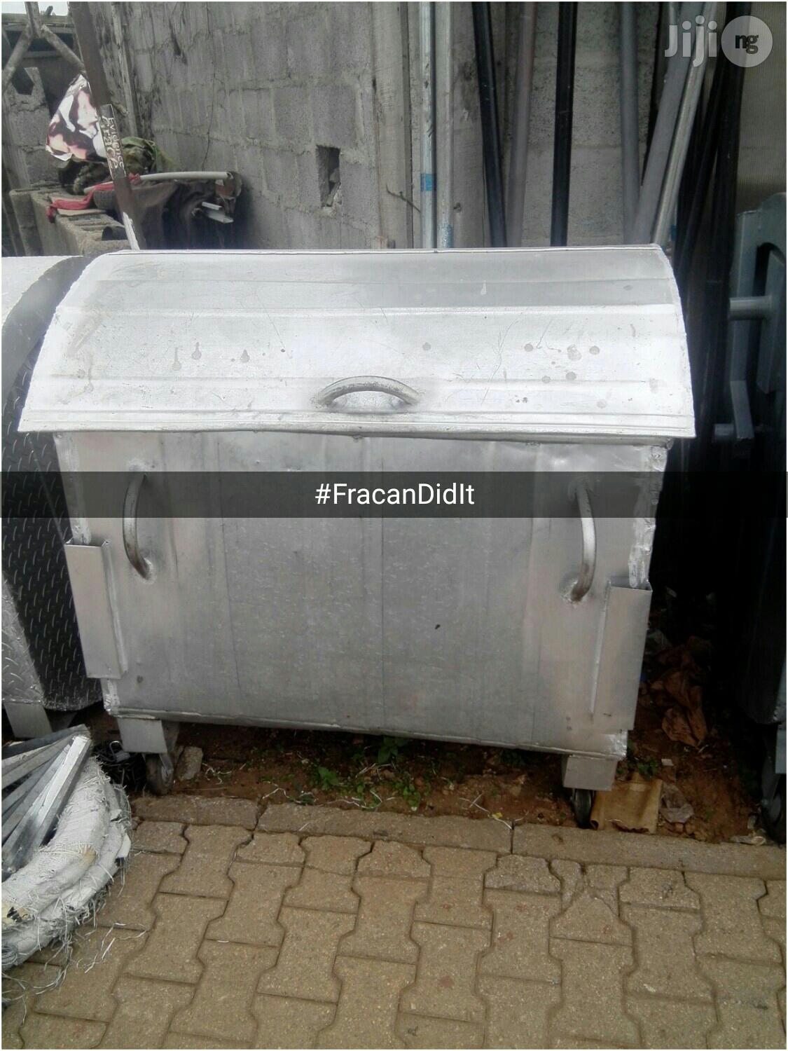 Refuse Bin. 1200 Liter