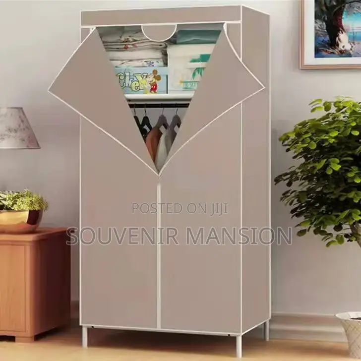 Mini Wardrobe