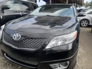 Toyota Camry SE 4dr Sedan (2.5L 4cyl 6AM) 2010 Black
