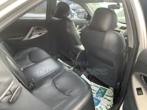 Toyota Camry SE 4dr Sedan (2.5L 4cyl 6A) 2011 Silver