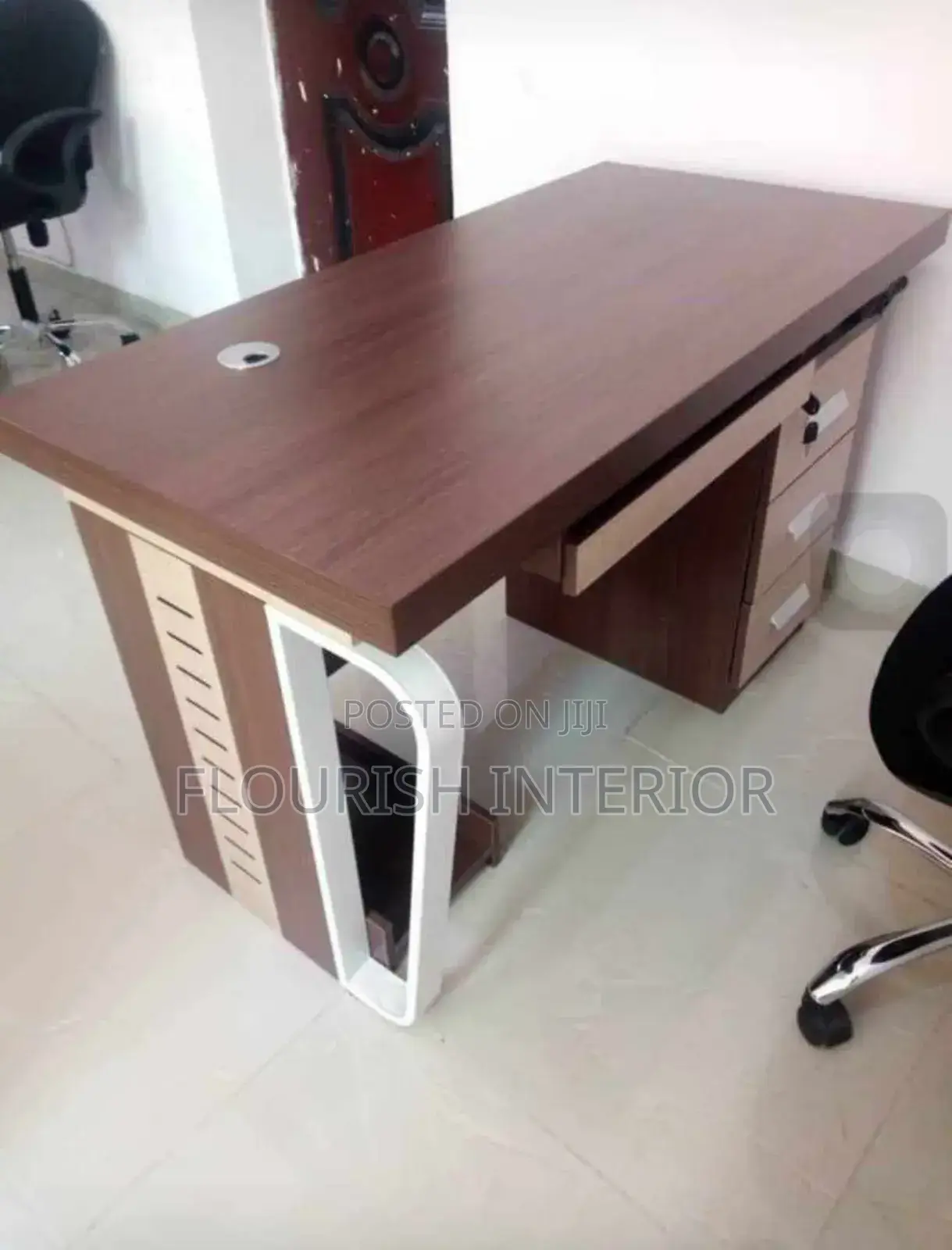 Classic Design Quality Office Table