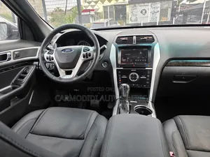 Ford Explorer 2013 Gray