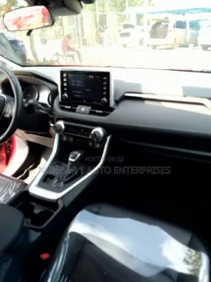 Toyota RAV4 XLE AWD 2020 Red