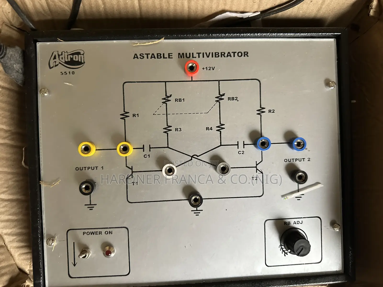 Astable Multivibrator Trainer