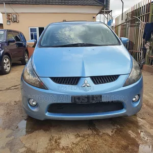 Mitsubishi Grandis 2009 Blue