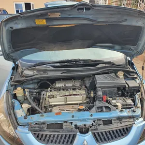 Mitsubishi Grandis 2009 Blue