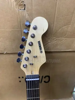 Yamaha Lead Guitar 6 String