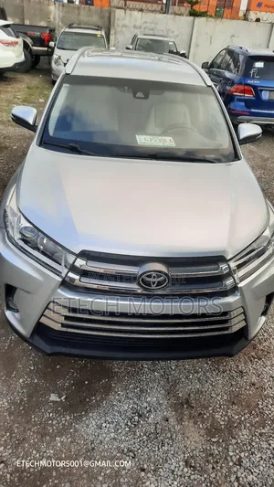 Toyota Highlander LE 4x2 (2.7L 4cyl 6A) 2017 Silver
