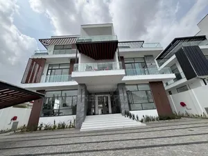 7bdrm Mansion in Asokoro for sale