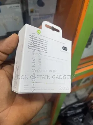 Apple Thunderbolt 4 Pro Cable 1m