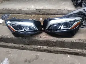 Glc300 Set of Headlight