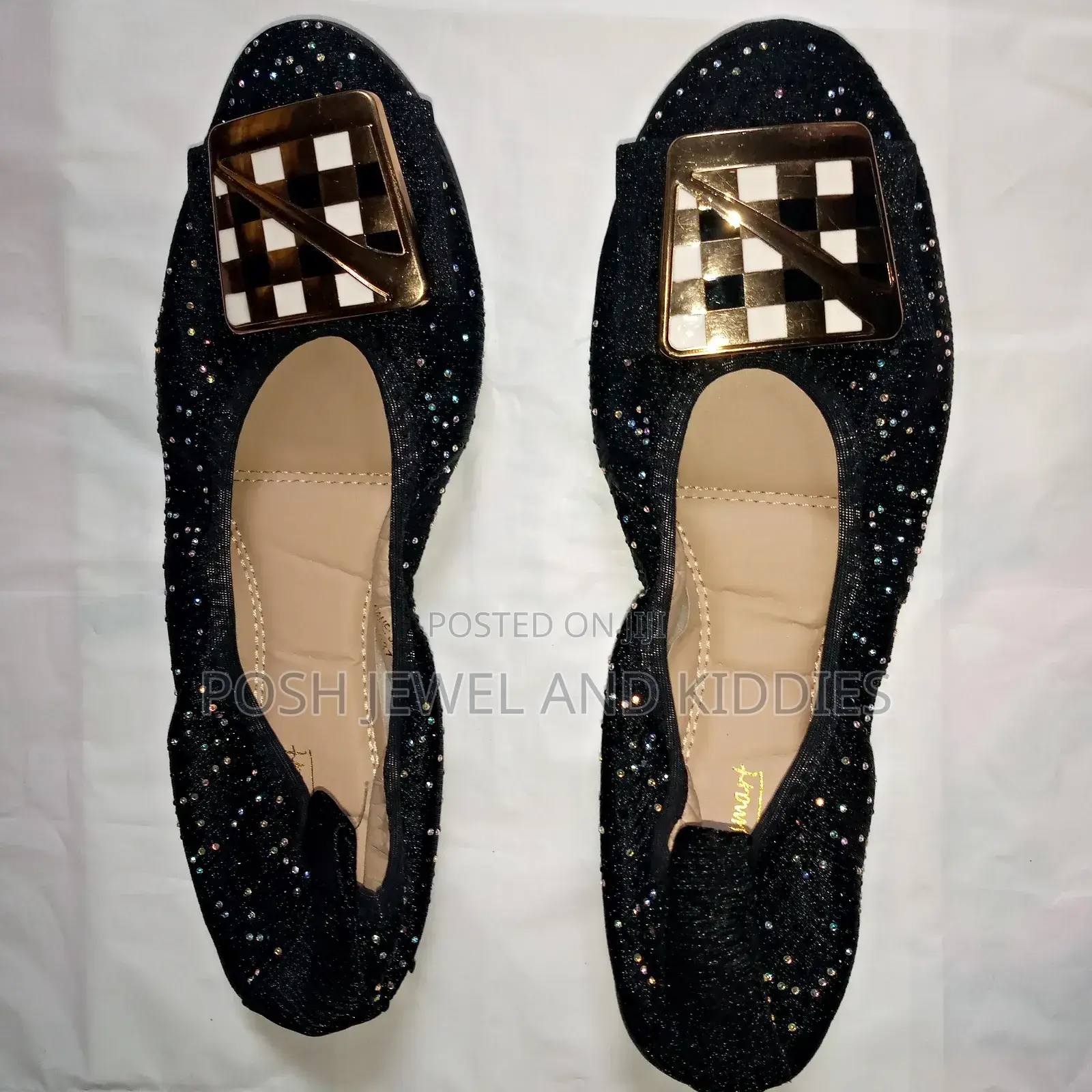 Ladies Flat Shoe