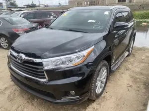 Toyota Highlander LE 4dr SUV (2.7L 4cyl 6A) 2015 Black