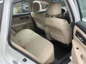 Nissan Altima 2.5 S 4dr Sedan (2.5L 4cyl CVT) 2015 White