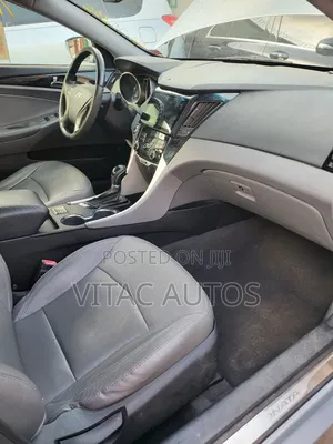 Hyundai Sonata Limited Sedan FWD (2.4L 4cyl 6A) 2012 Blue