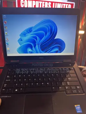 Laptop Dell Latitude 5440 8GB Intel Core i3 HDD 500GB