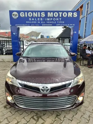 Toyota Avalon XLE Premium Sedan FWD (3.5L 6cyl 6A) 2013 Burgundy
