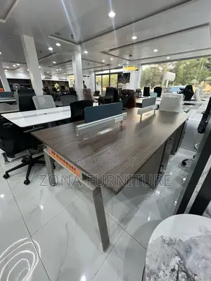 High Quality Foreign Design Executive Work Stations by Four (4) Seater