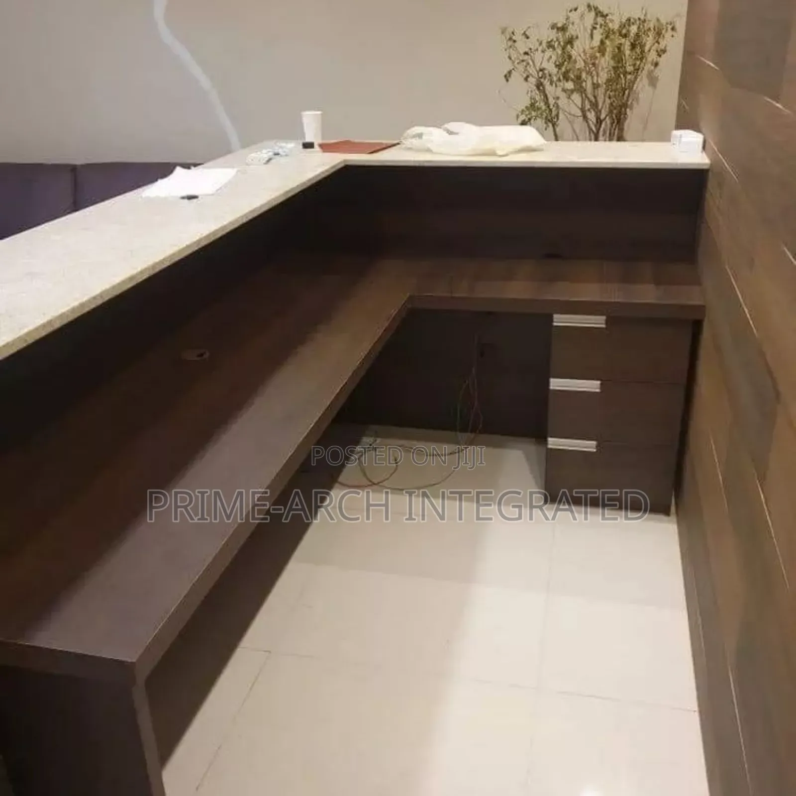 Receptionist Desk