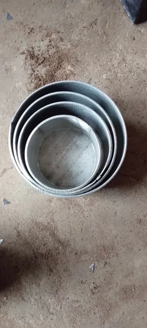Cake and Bread Pans