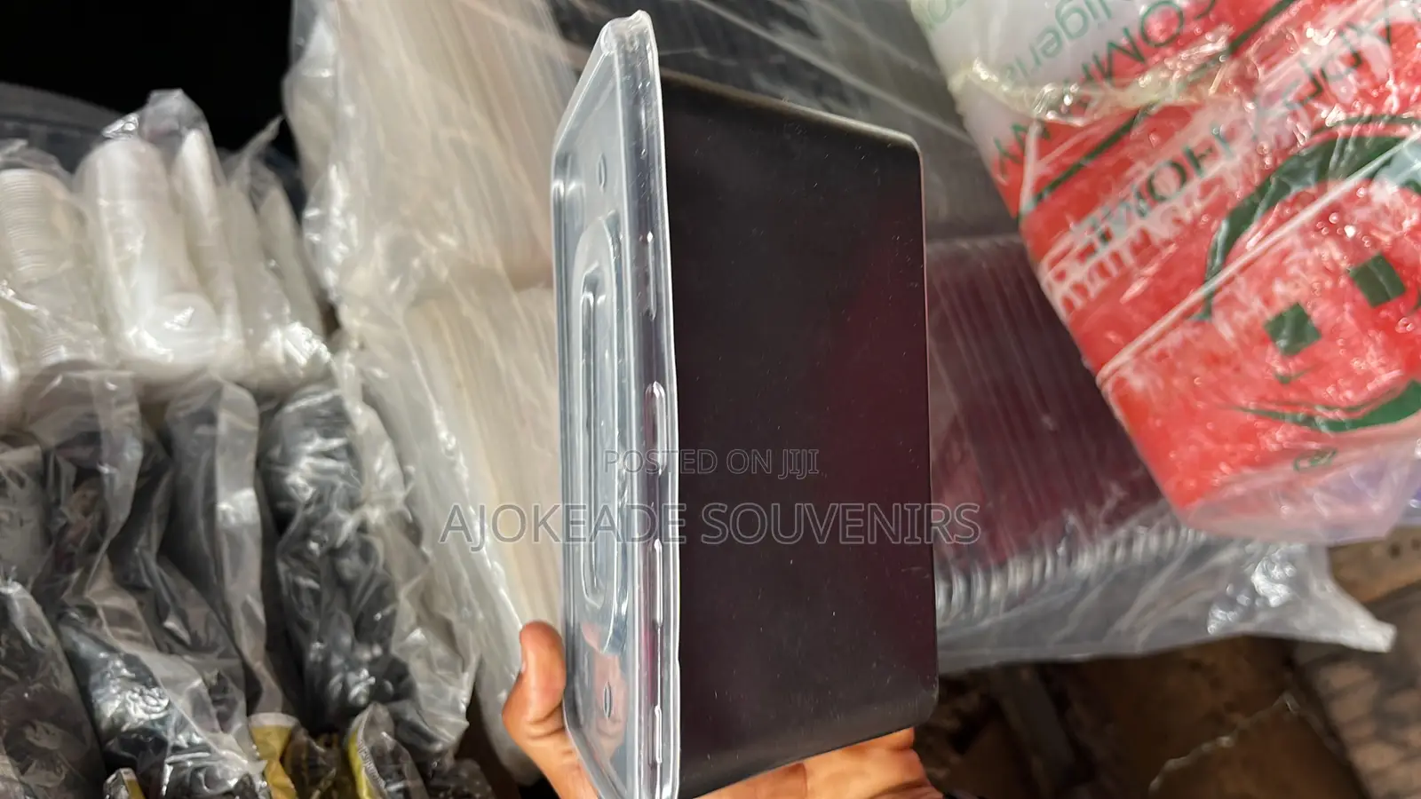Disposable Plates Available(100pcs)