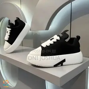 Supreme Fashion Sneakers