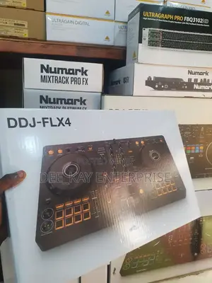 DDJ FLX- 4 Controller