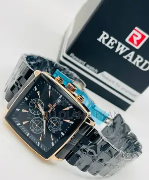 Reward Chronograph Wristwatch With the Best 3 Musketeers of Time