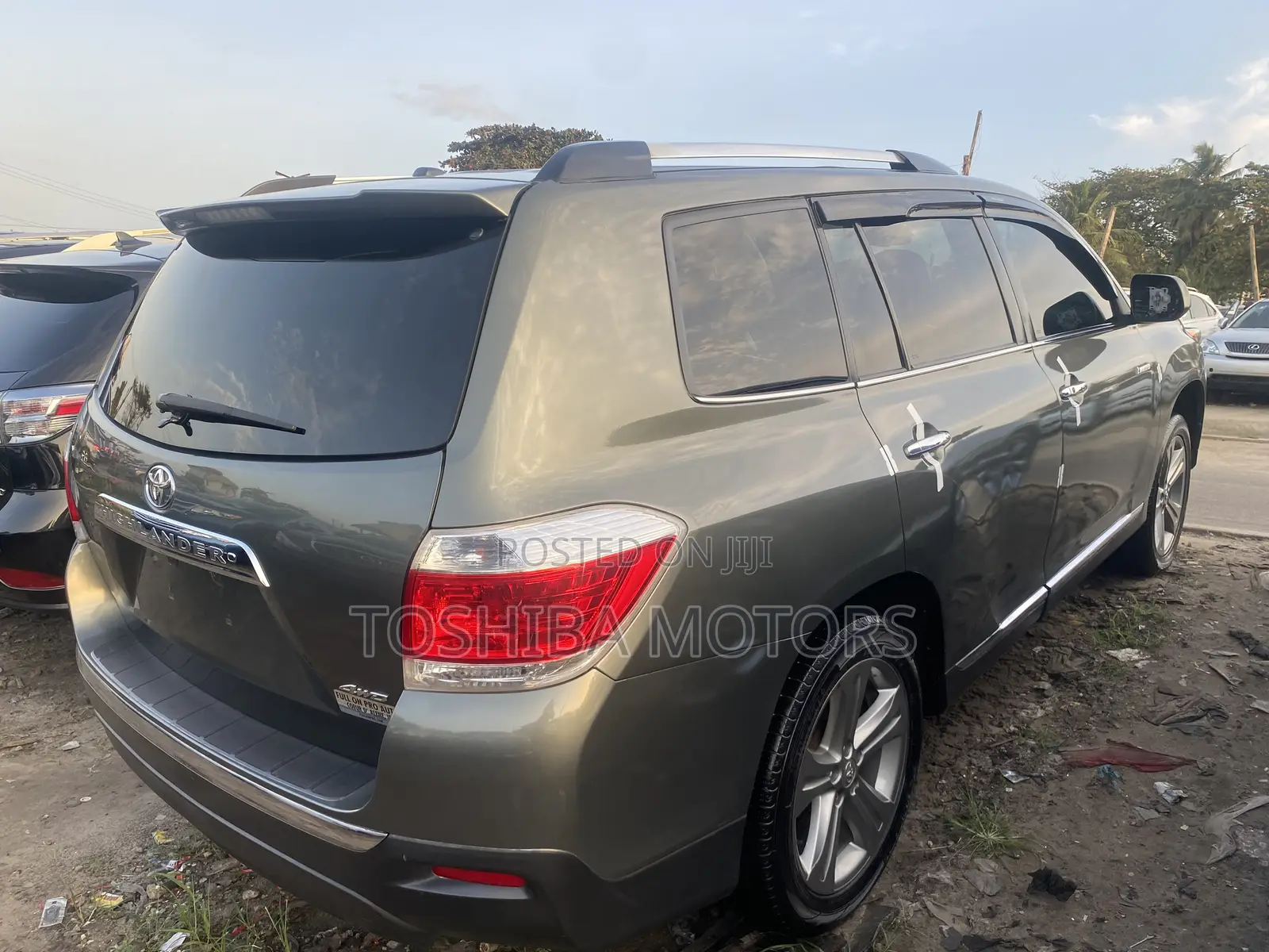 Toyota Highlander Limited 2012 Gray